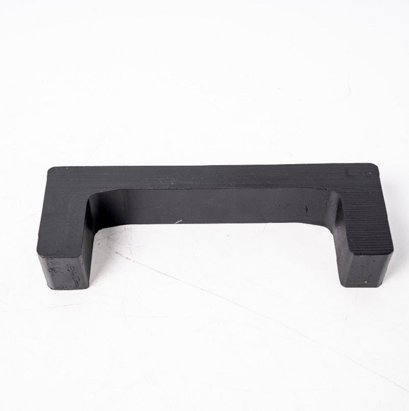 Custom C-channel steel profile manufacturing and inspection